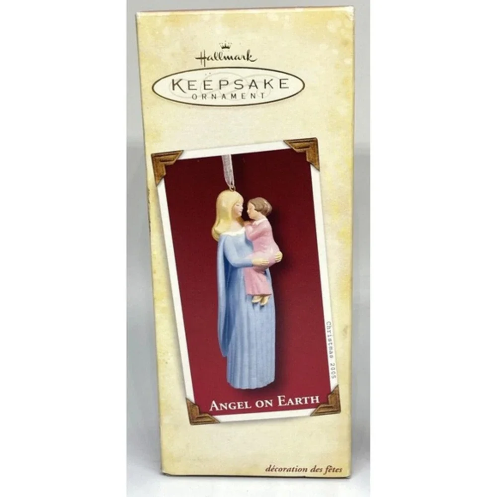 2005 Hallmark Angel on Earth Christmas Ornament‎ Porcelain in Box